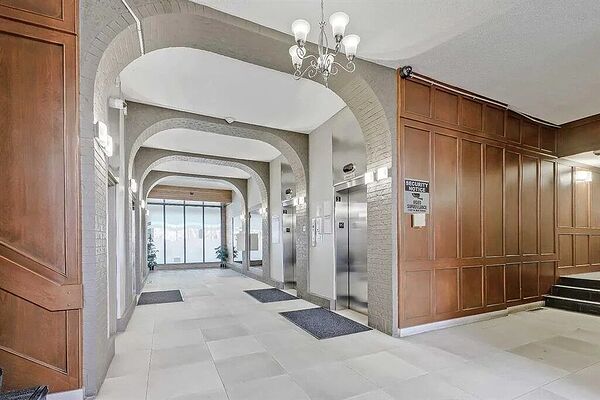 Calgary 2 bedrooms Condo Unit for rent. Property photo: 742036-3