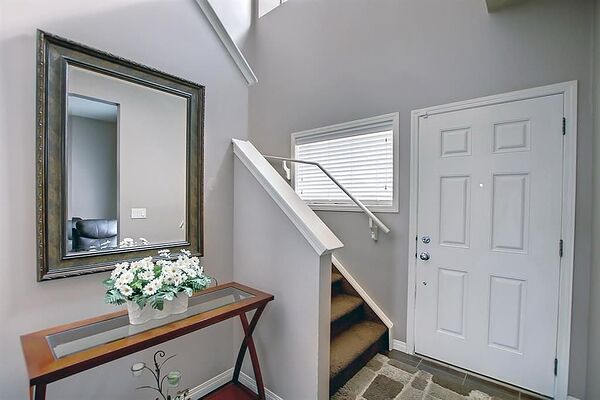 Calgary 3 + Den bedrooms House for rent. Property photo: 742098-2