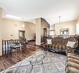 No Basement! Bright furnished room in a clean, quiet home/upper level