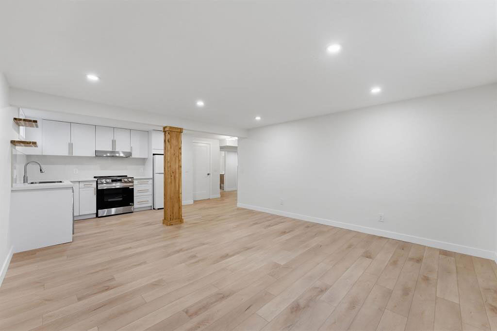 Calgary 2 bedrooms Basement for rent. Property photo: 742234-1