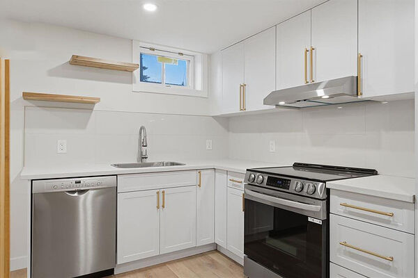 Calgary 2 bedrooms Basement for rent. Property photo: 742234-3