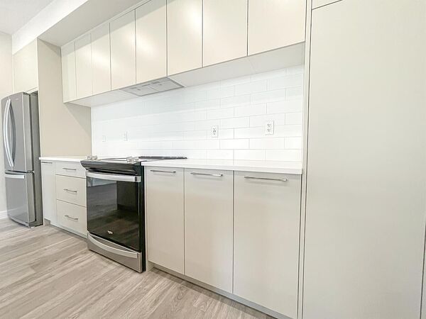 Calgary 2 bedrooms Condo Unit for rent. Property photo: 742258-3
