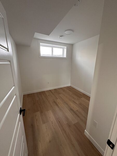 Calgary 2 bedrooms Basement for rent. Property photo: 742335-3