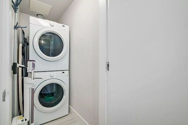 Calgary 2 bedrooms Condo Unit for rent. Property photo: 742346-3