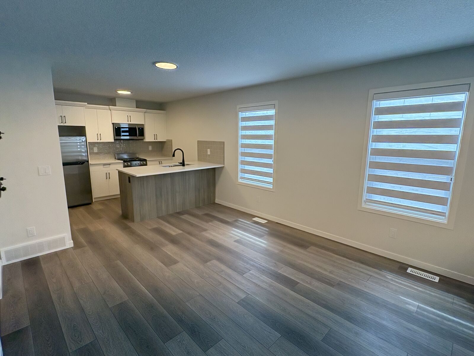 Calgary 1 bedroom Garage Suite for rent. Property photo: 742393-1