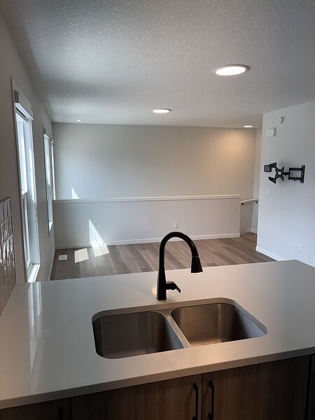 Calgary 1 bedroom Garage Suite for rent. Property photo: 742393-3