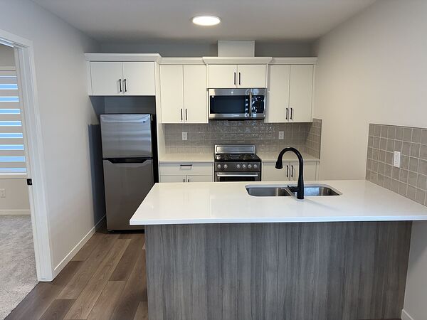 Calgary 1 bedroom Garage Suite for rent. Property photo: 742393-2