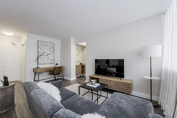 Toronto 2 bedrooms Apartment for rent. Property photo: 742565-3
