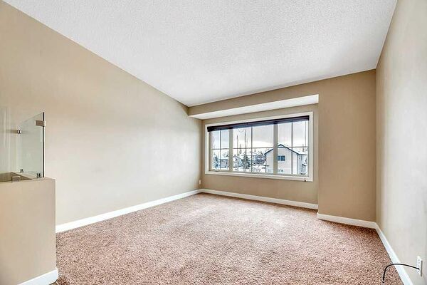 Calgary 2 bedrooms Condo Unit for rent. Property photo: 742582-3