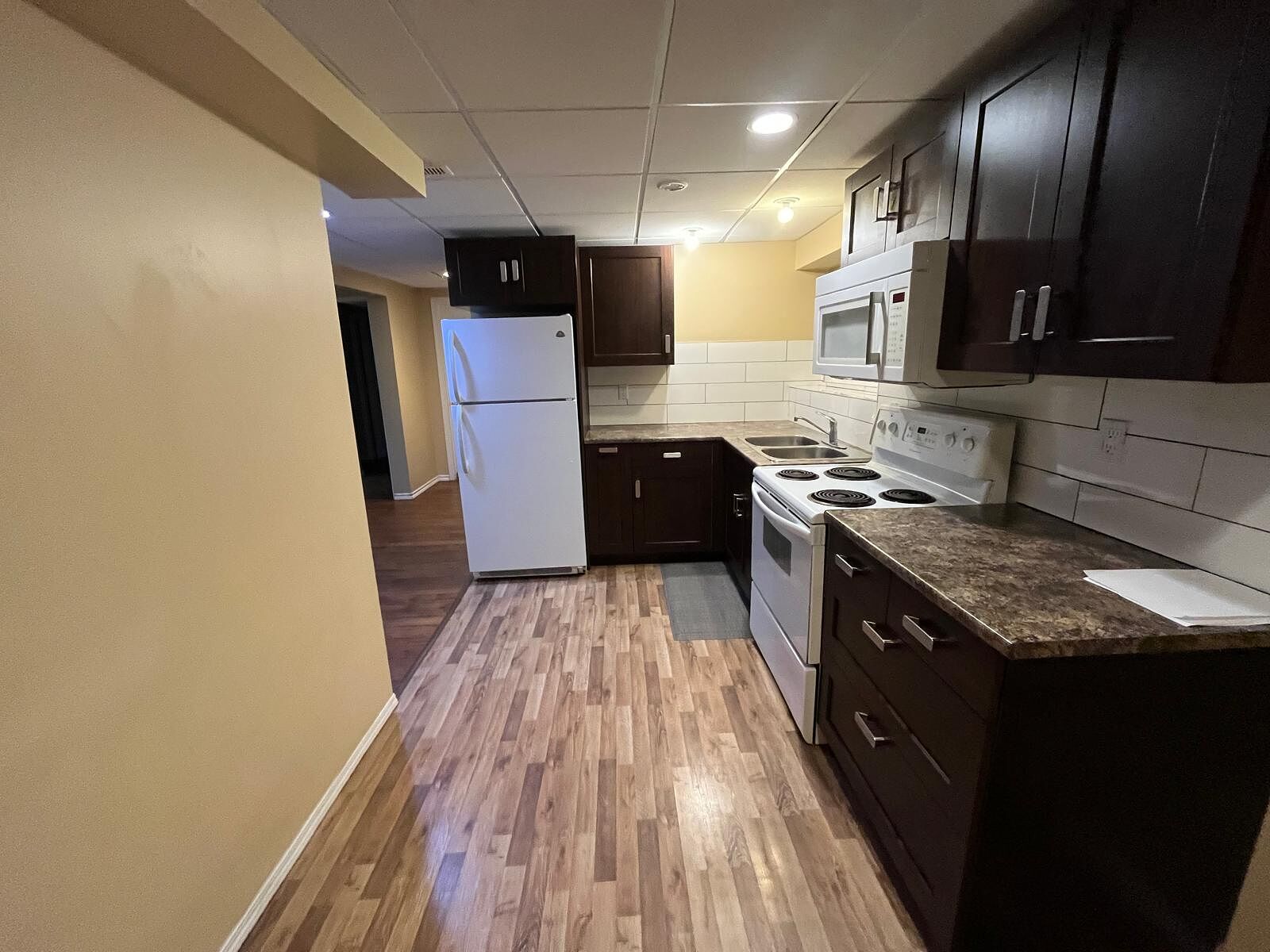 Edmonton 2 bedrooms Basement for rent. Property photo: 742586-1