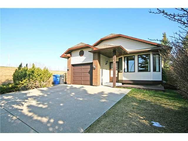 Calgary 3 bedrooms House for rent. Property photo: 742778-1