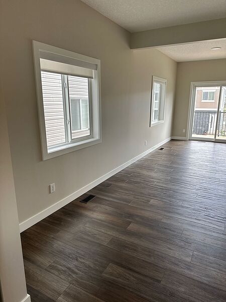 Calgary 2 bedrooms Townhouse for rent. Property photo: 742868-3