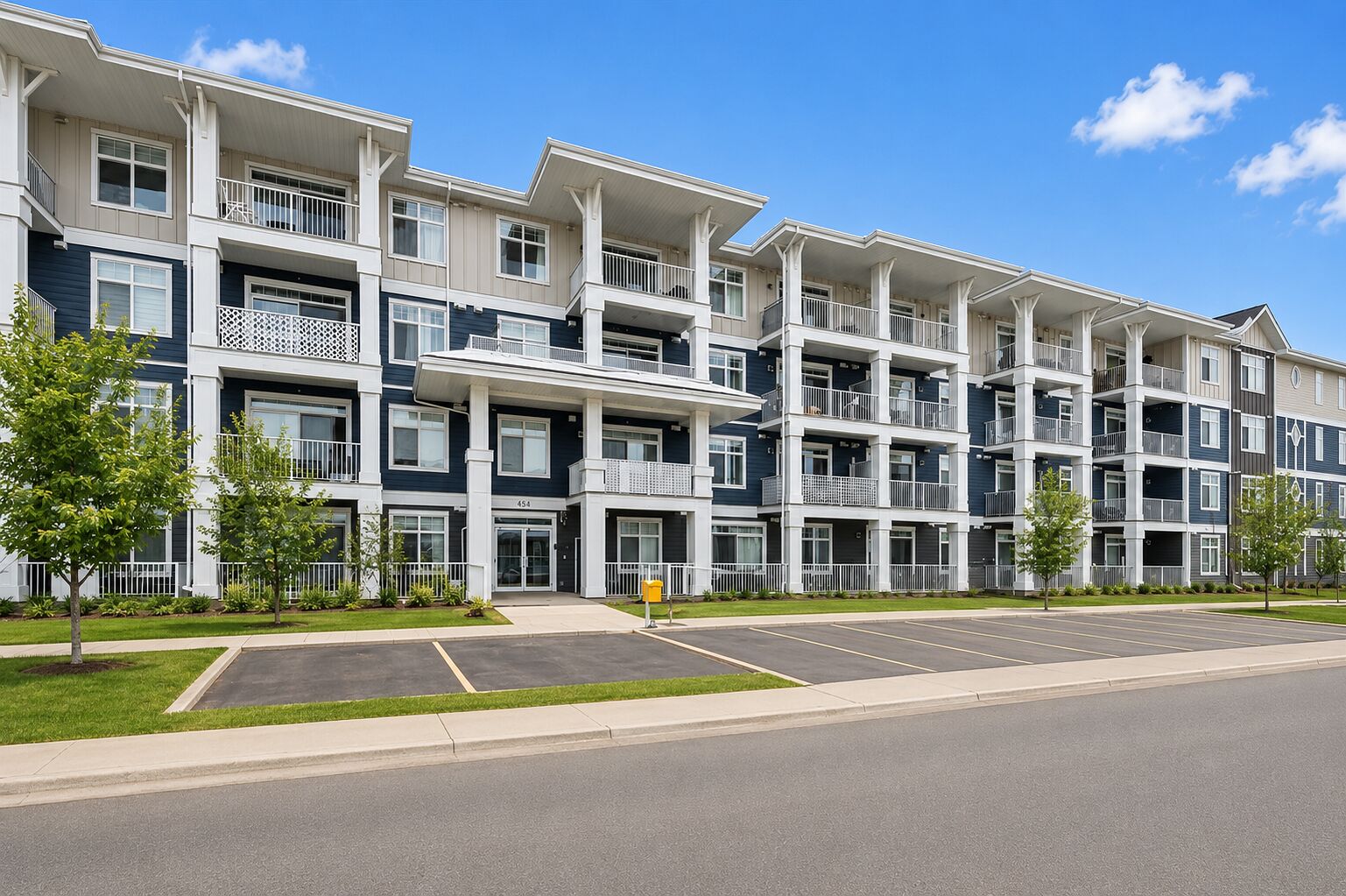 Calgary 2 bedrooms Condo Unit for rent. Property photo: 742931-1