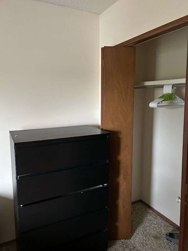 Calgary 3 + Den bedrooms Townhouse for rent. Property photo: 742959-1
