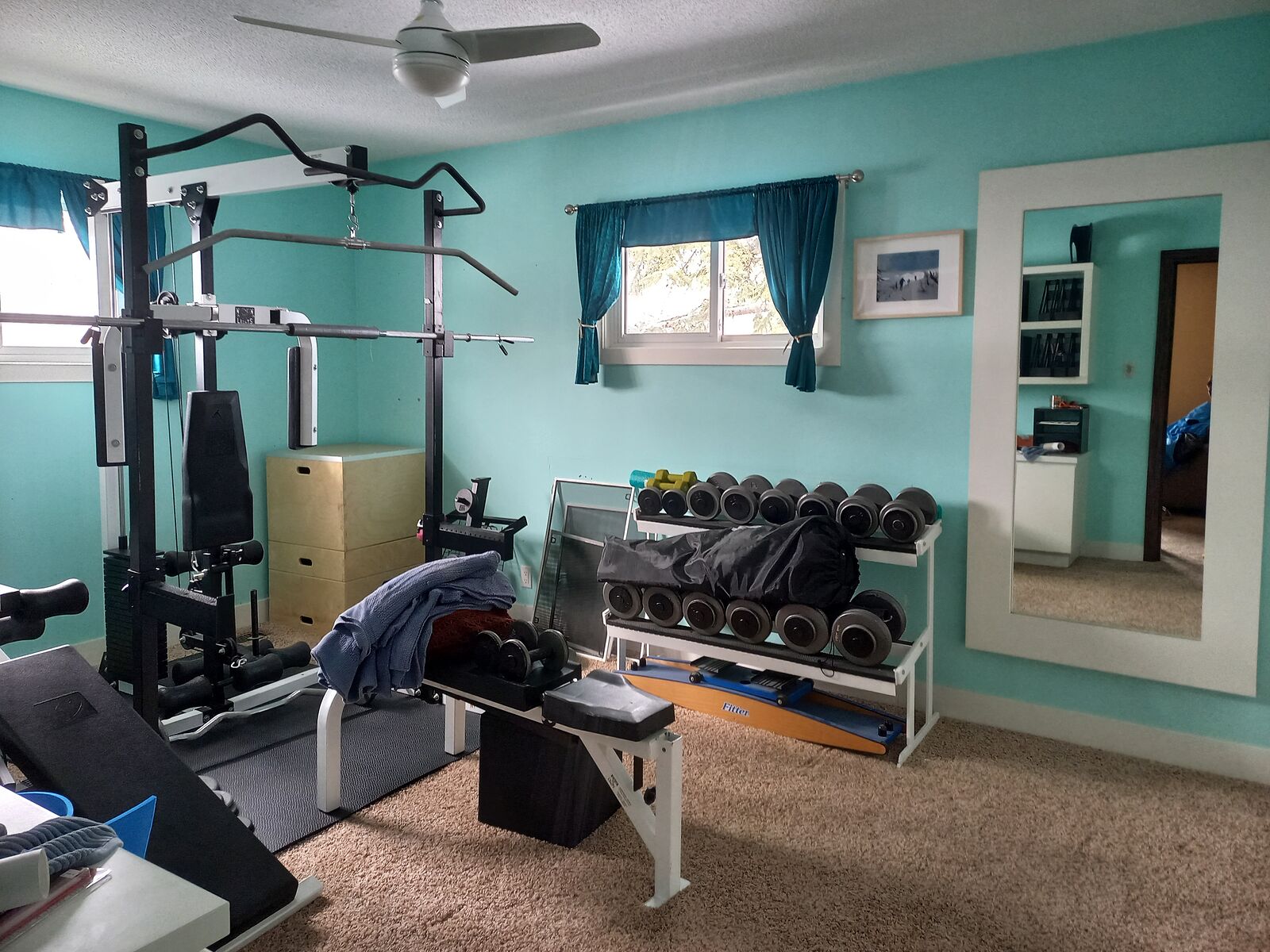 Calgary 3 + Den bedrooms Room For Rent for rent. Property photo: 742975-1