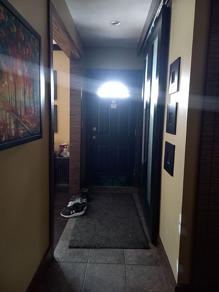 Calgary 3 + Den bedrooms Room For Rent for rent. Property photo: 742975-2