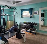 Cozy 1 bath, 3 bedroom Split Level (Top Floor)