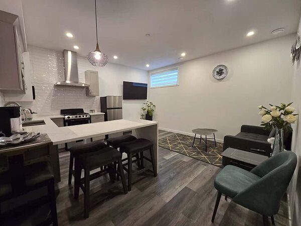 Calgary 2 bedrooms Basement for rent. Property photo: 742983-2