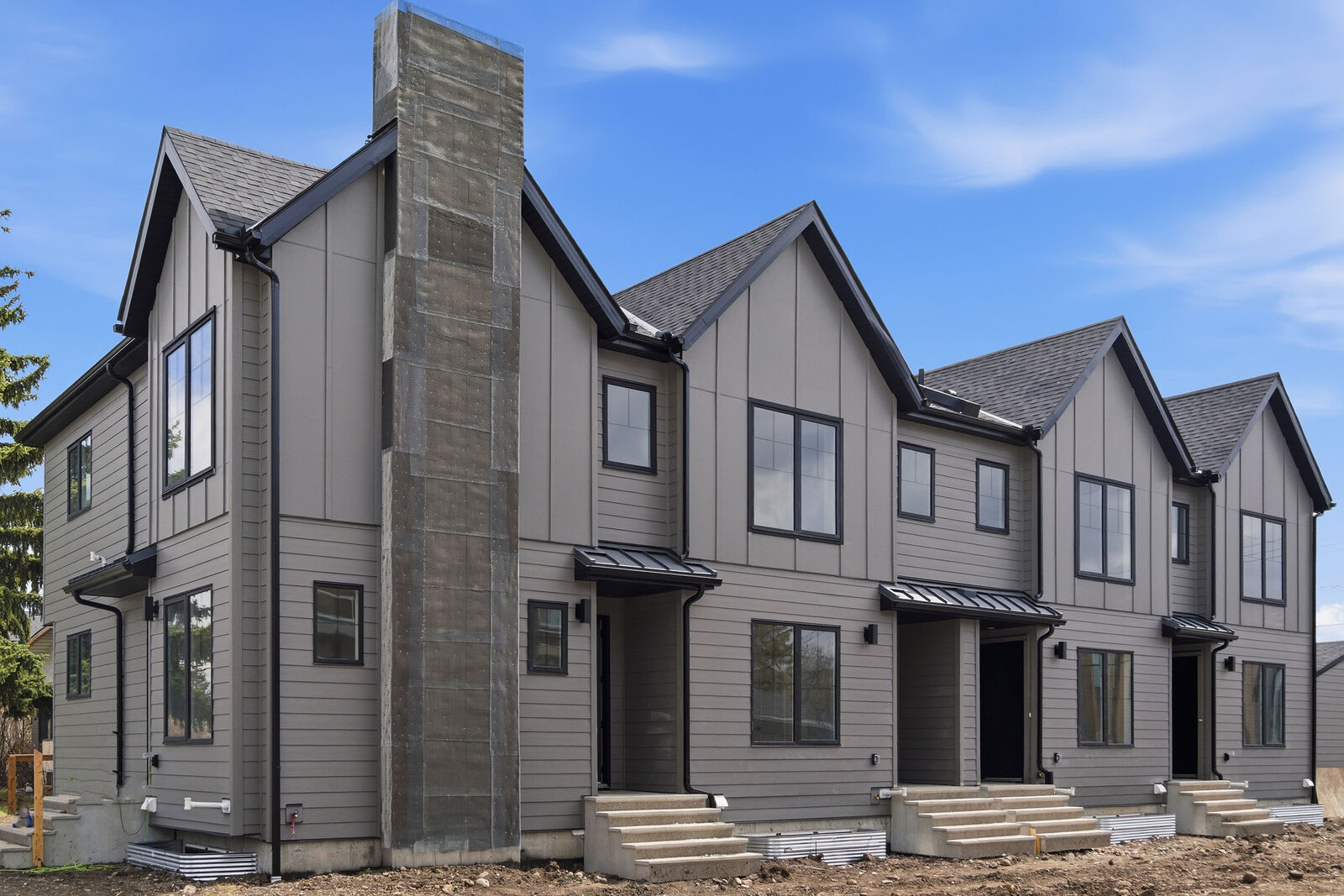 Calgary 3 bedrooms Townhouse for rent. Property photo: 743033-1