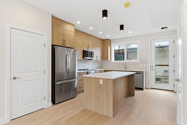 Calgary 3 bedrooms Townhouse for rent. Property photo: 743033-3