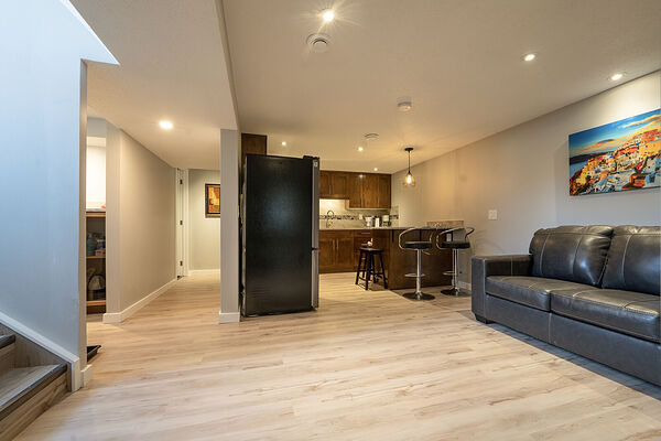 Calgary 2 bedrooms Basement for rent. Property photo: 743141-2