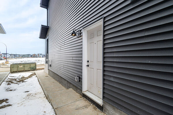Calgary 1 bedroom Basement for rent. Property photo: 743142-3