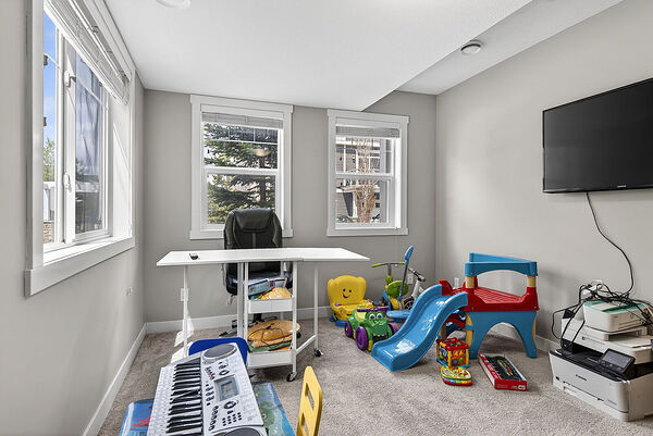 Calgary 4 bedrooms Townhouse for rent. Property photo: 743245-3