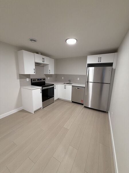 Calgary 2 + Den bedrooms Basement for rent. Property photo: 743282-2