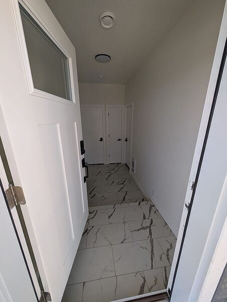 Calgary 2 bedrooms Basement for rent. Property photo: 743386-3