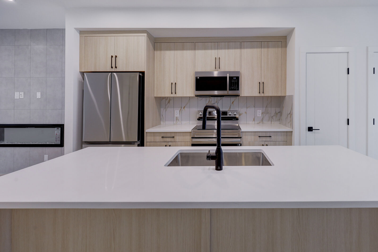 Calgary 2 + Den bedrooms Basement for rent. Property photo: 743577-1