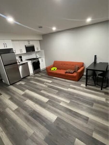 Calgary 2 bedrooms Basement for rent. Property photo: 743580-3
