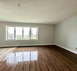 Separate 2 bedrooms and big bright living area unit in convenient location