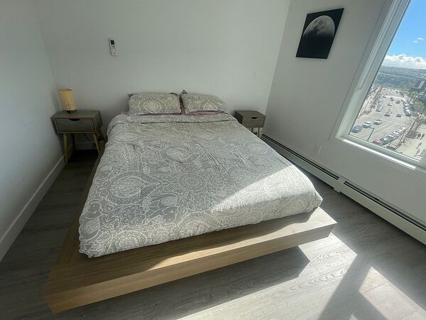 Calgary 2 bedrooms Condo Unit for rent. Property photo: 743661-3