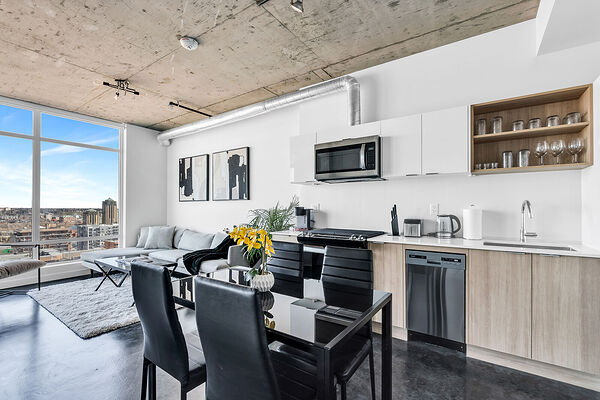Calgary 1 bedroom Condo Unit for rent. Property photo: 743750-3