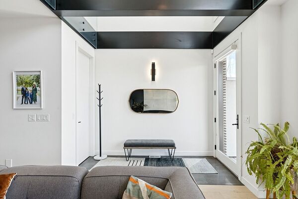 Calgary 4 + Den bedrooms House for rent. Property photo: 743812-2