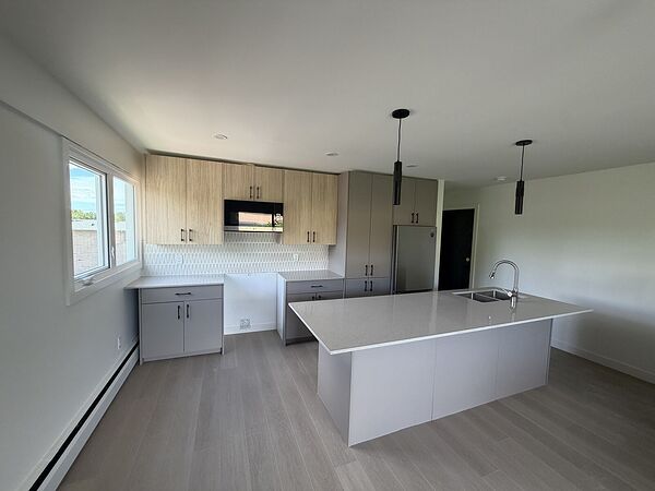 Calgary 1 bedrooms Apartment for rent. Property photo: 743813-3