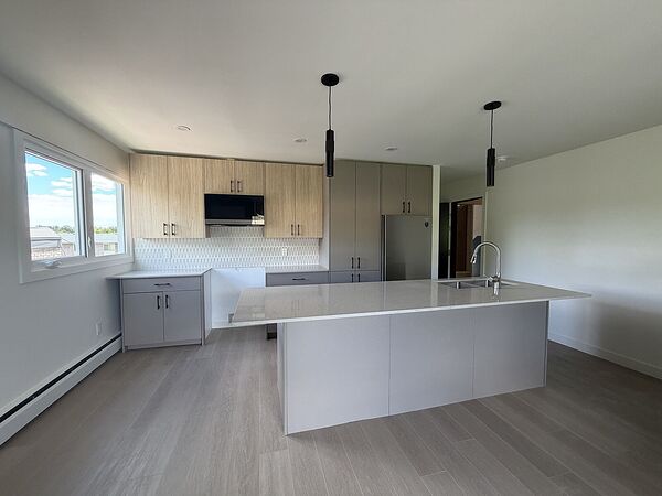 Calgary 1 bedrooms Apartment for rent. Property photo: 743813-2