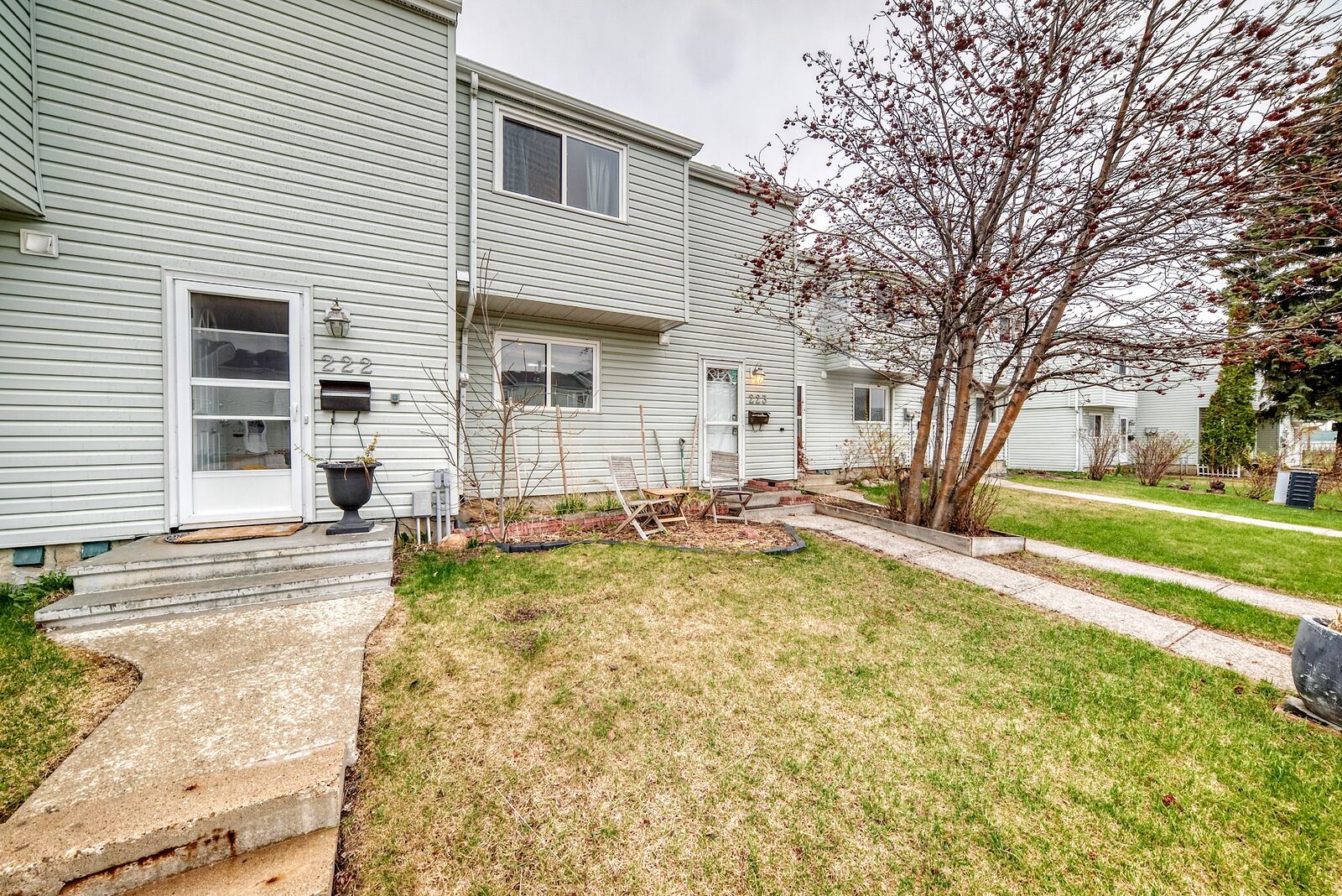 Edmonton 3 bedrooms Townhouse for rent. Property photo: 743844-1