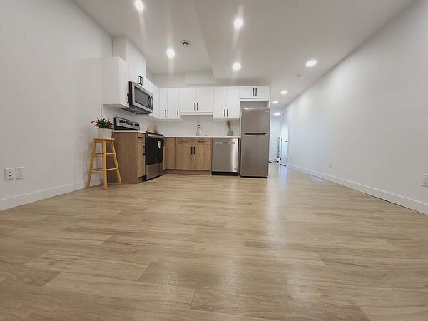 Calgary 2 bedrooms Basement for rent. Property photo: 743896-3