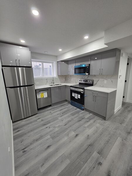 Calgary 1 bedroom Basement for rent. Property photo: 743899-3