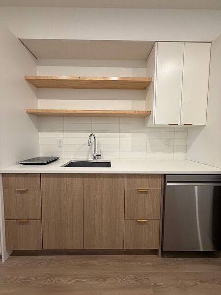 Calgary 1 bedroom Basement for rent. Property photo: 743973-3