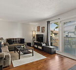 Well-Maintained 3-Bed | 1-Bath Main Floor Unit in Dover