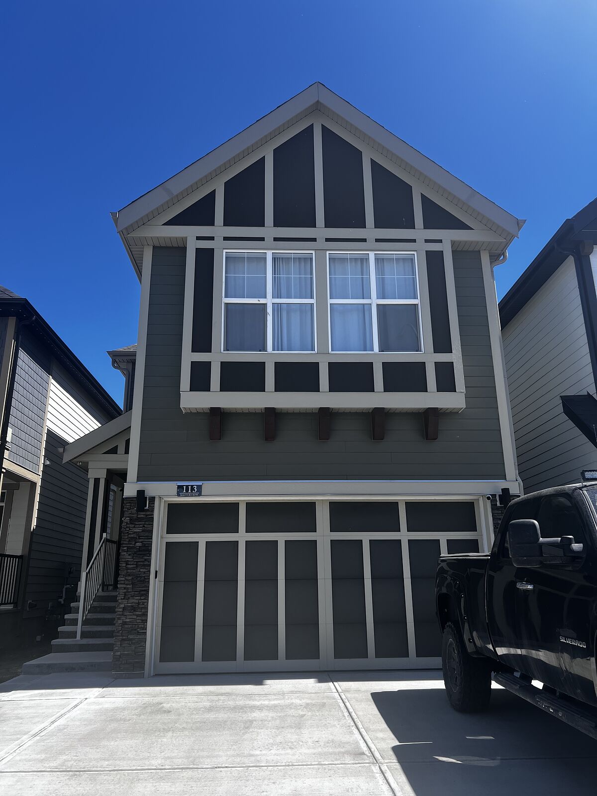 Calgary 3 bedrooms House for rent. Property photo: 743978-1