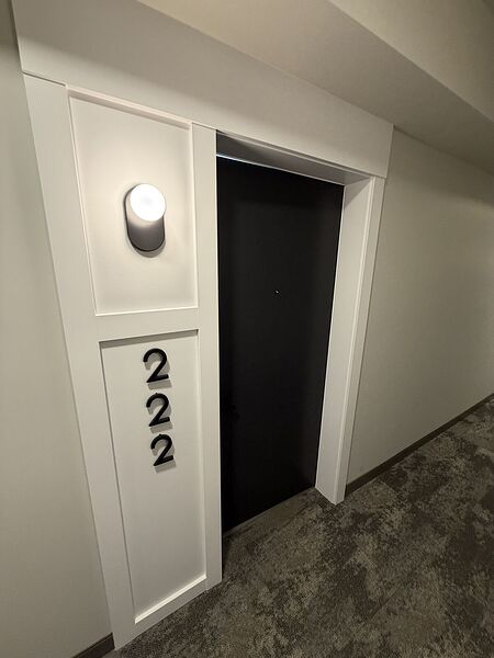 Calgary 1 bedroom Condo Unit for rent. Property photo: 743979-2