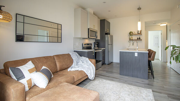 Calgary 2 bedrooms Townhouse for rent. Property photo: 744018-2