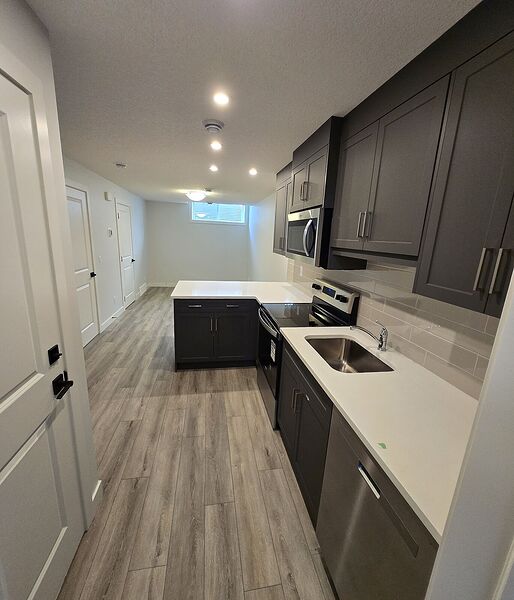Calgary 1 bedroom Basement for rent. Property photo: 744198-2