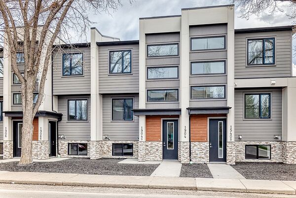 Calgary 3 bedrooms Fourplex for rent. Property photo: 744271-2