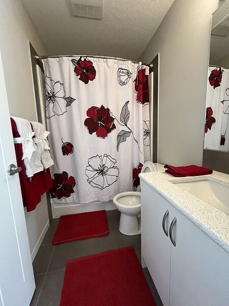 Calgary 2 bedrooms Condo Unit for rent. Property photo: 744289-3