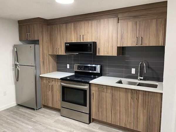 Calgary 2 + Den bedrooms Basement for rent. Property photo: 744407-3