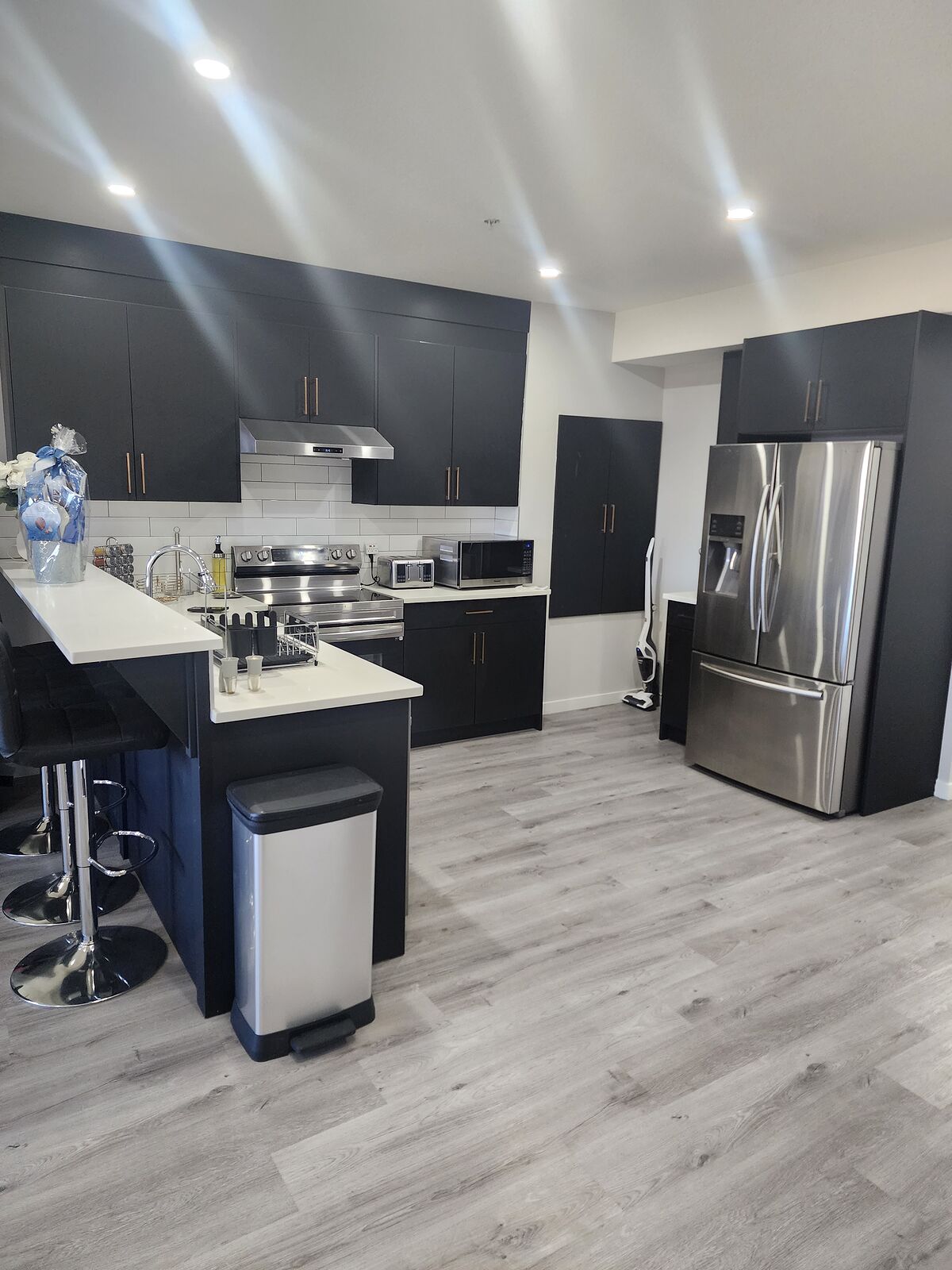 Calgary 1 bedroom Basement for rent. Property photo: 744419-1